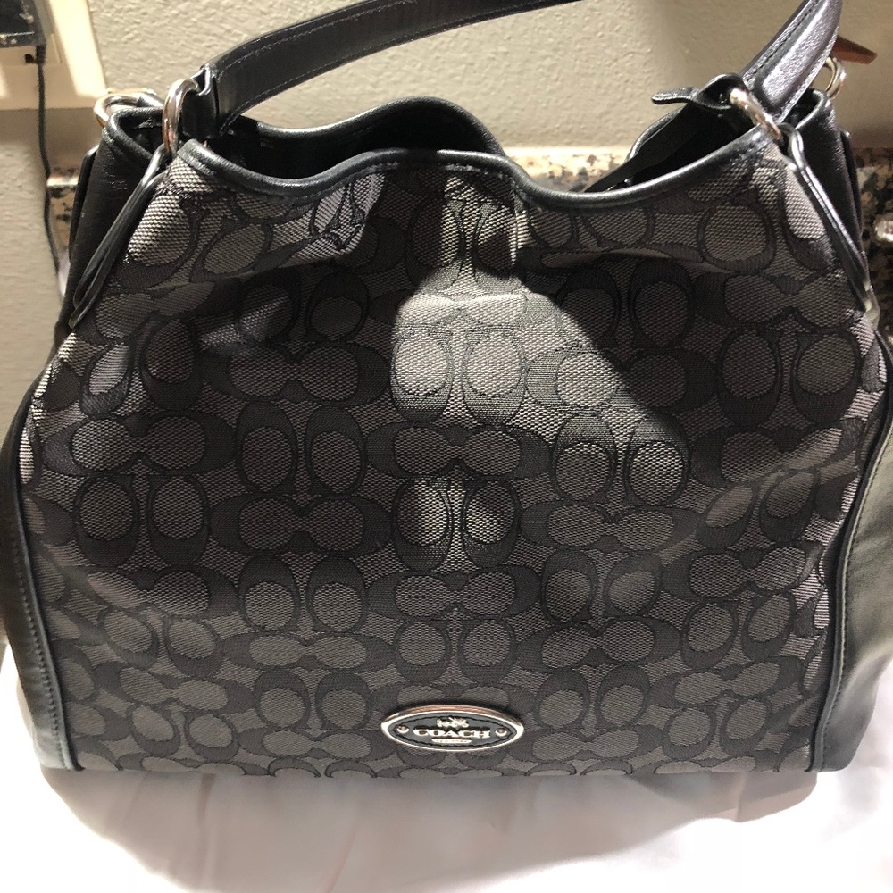 Coach Edie 31 Signature Jacquard Shoulder Colorblo
